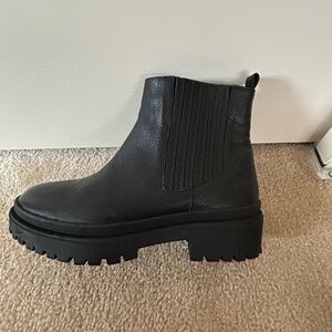 Chelsea boot